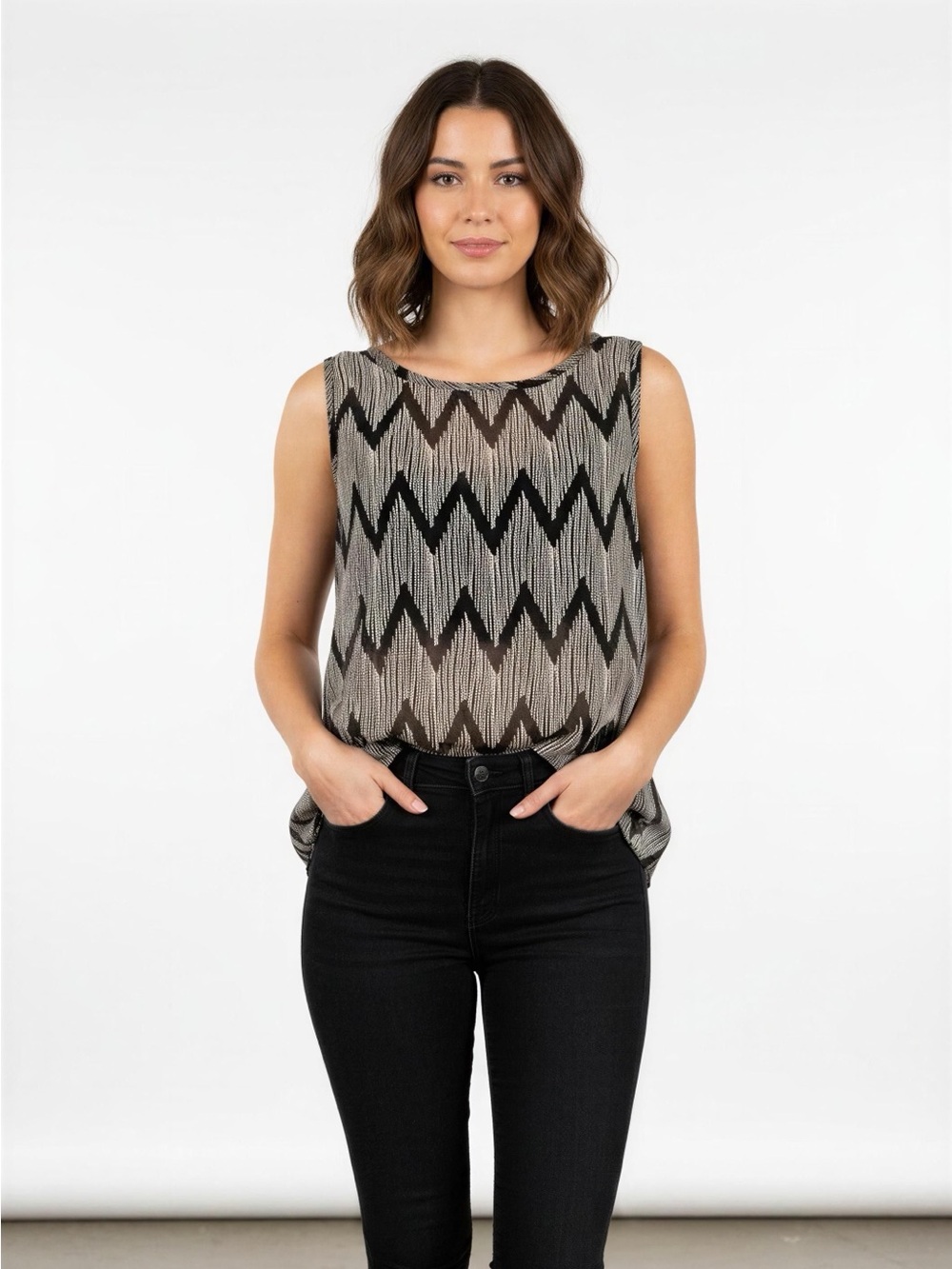 Body Central Black & Cream Chevron Sleeveless Top Size M